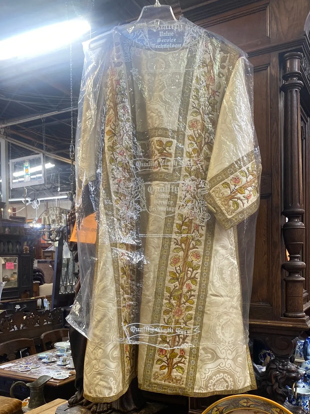 Floral Pattern Dalmatic Or Deacon Vestment 1