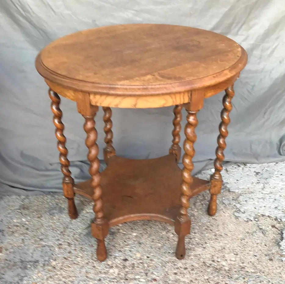 Round Wide Barley Twist Stand Table 1