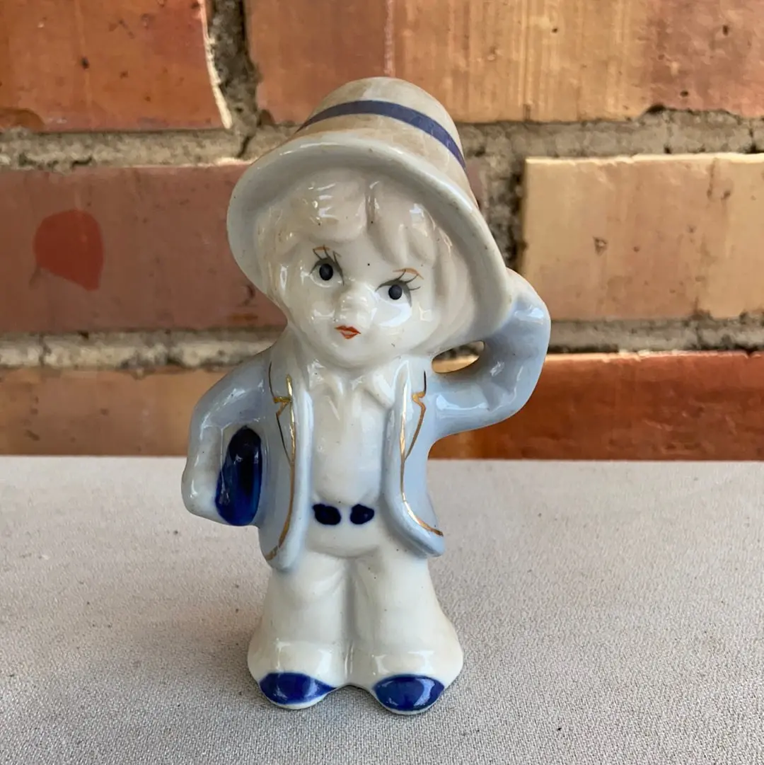 Delft Figure Of Girl With Hat 1