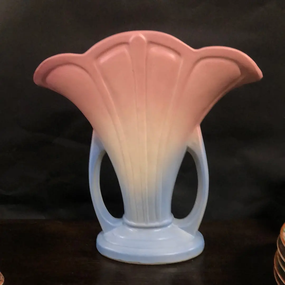 Pink White And Blue Usa Pottery Fan Vase 1