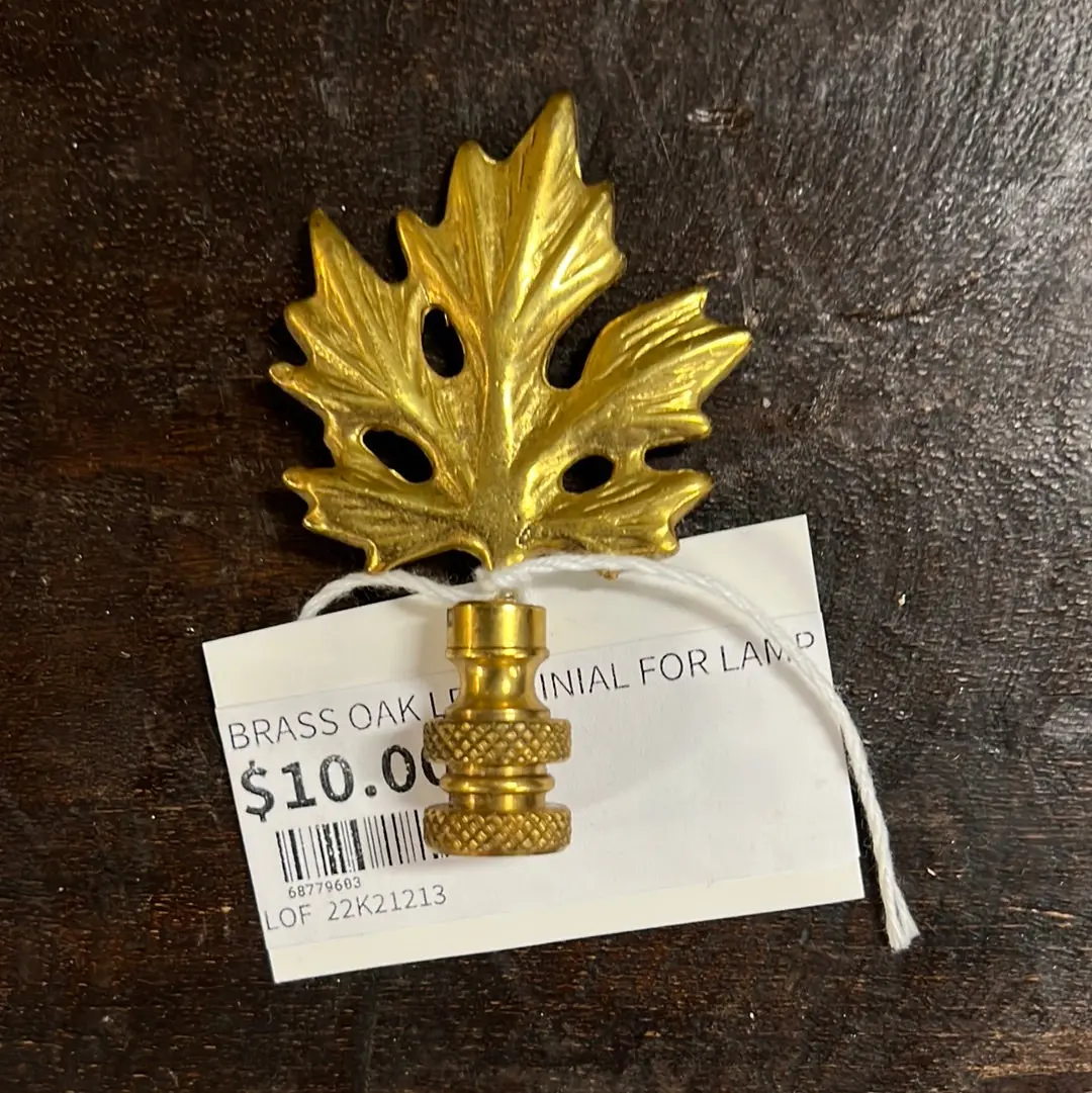 Brass Oak Leaf Finial For Lamp 1
