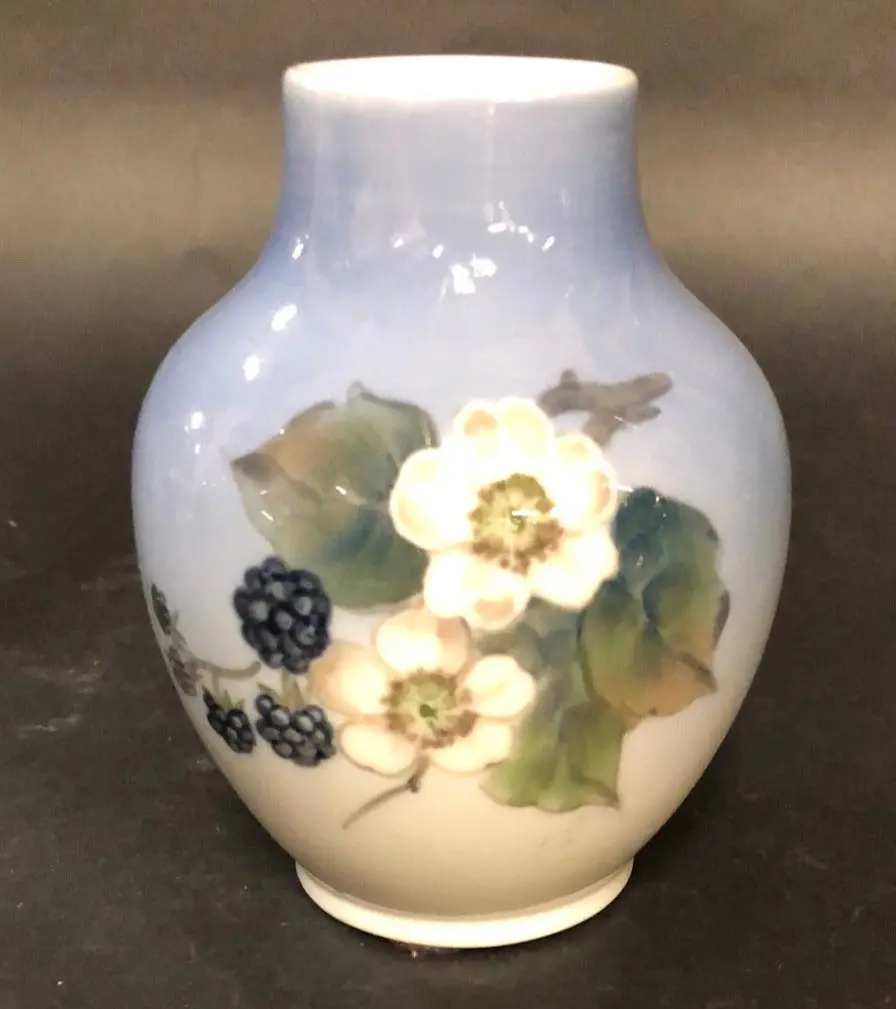 Royal Copenhagen Blackberry Vase 1