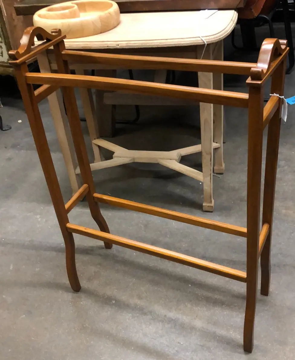 Wooden Quilt Holder 1