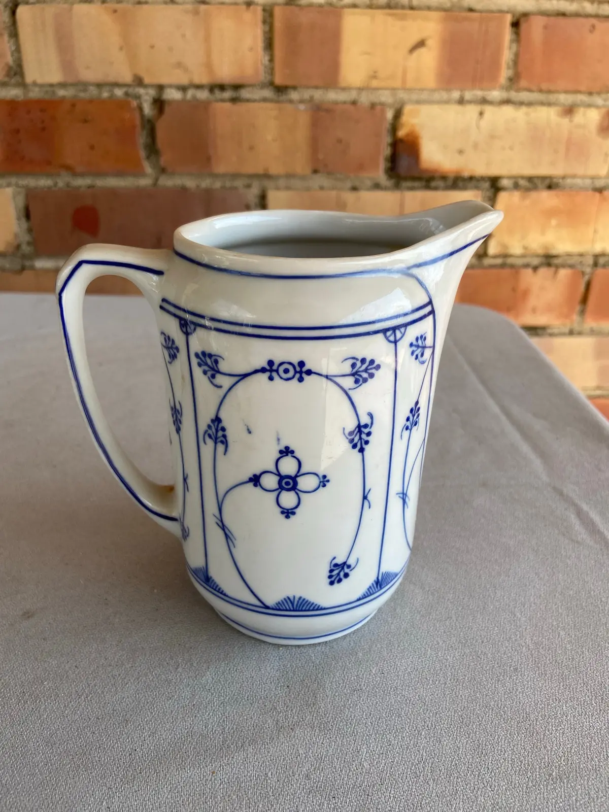 Delicate Design Dutch Blue And White Pitcher 1