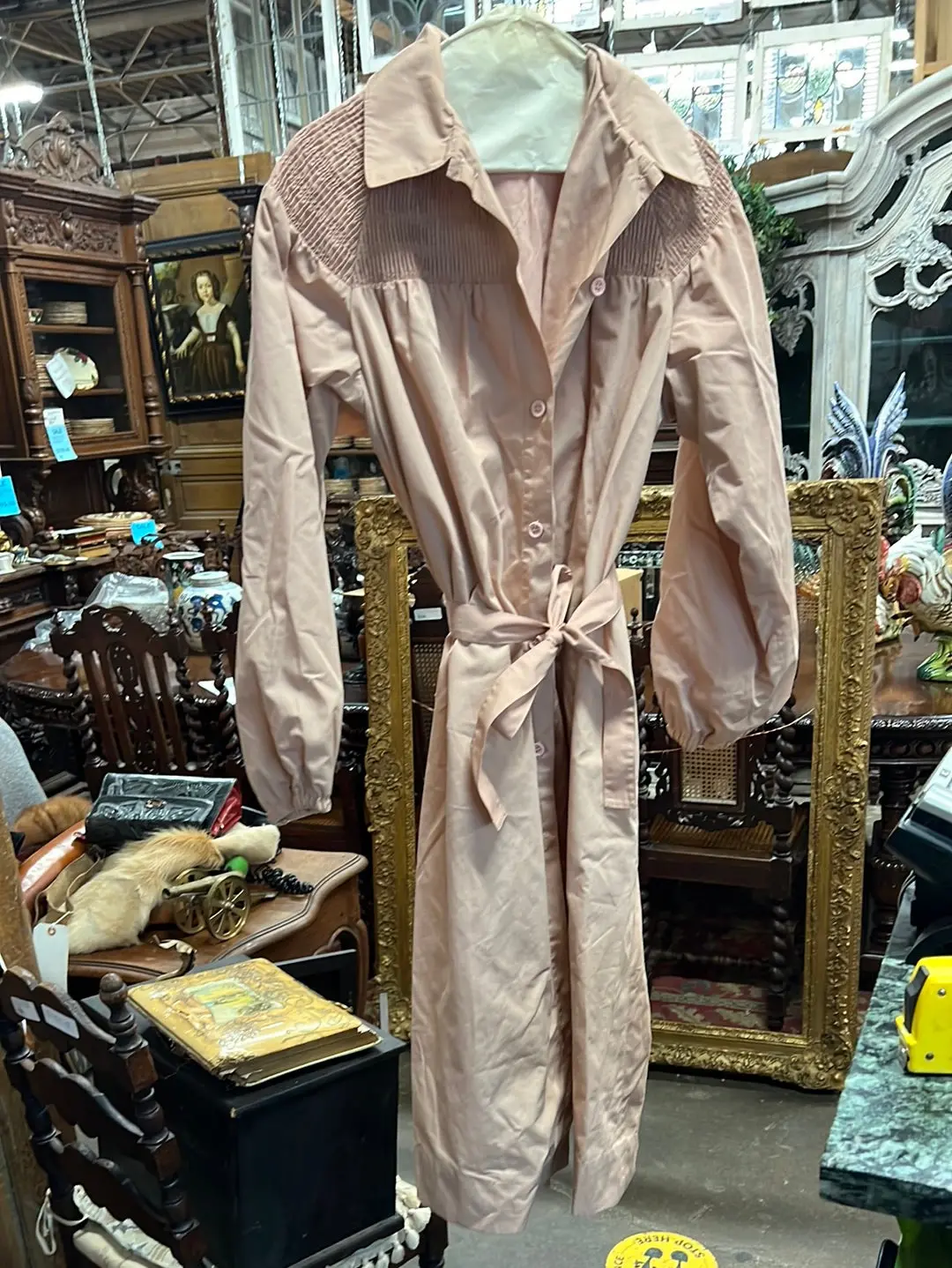 Vintage Ballet Pink Rain Coat With Ruching 1