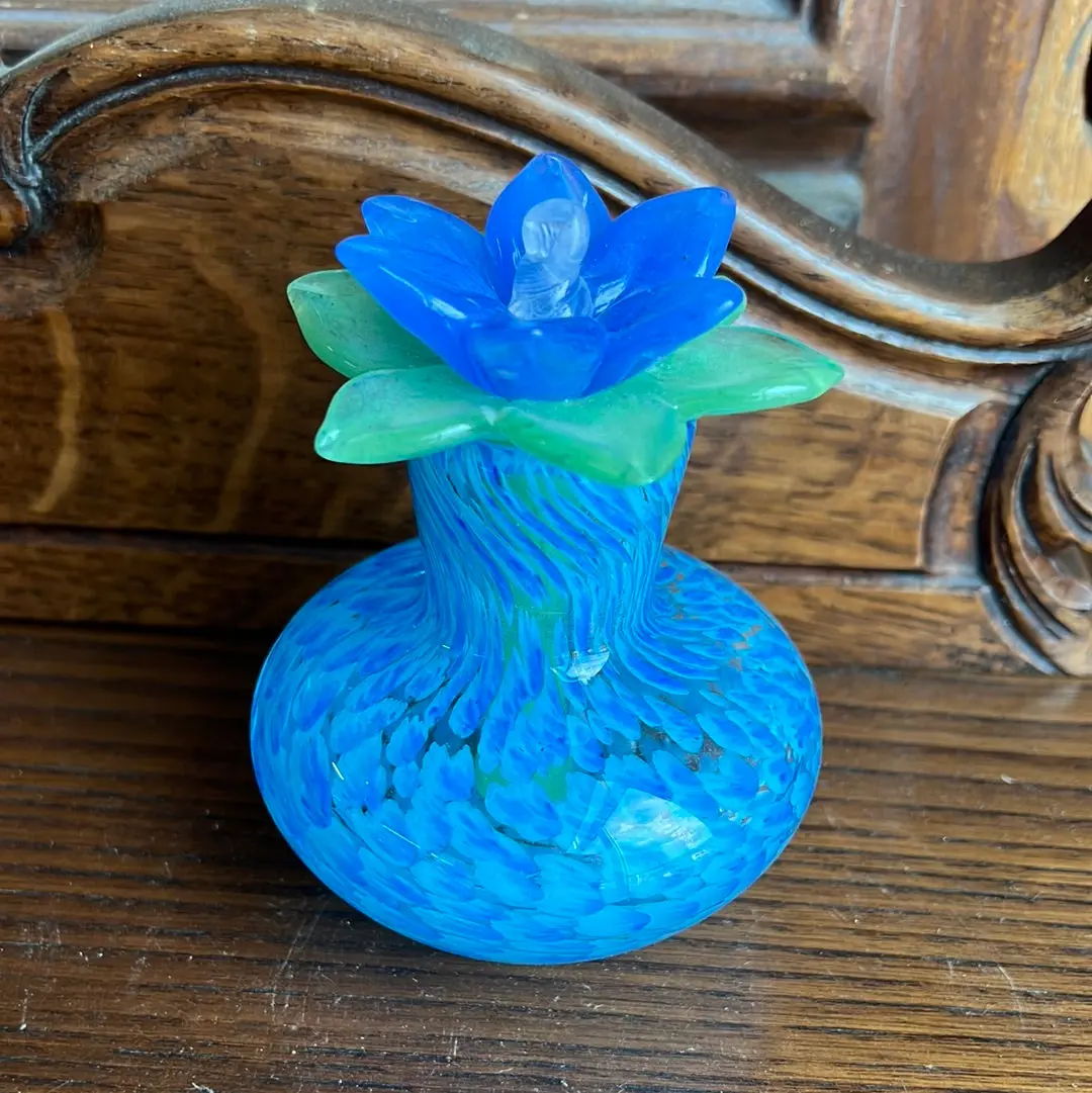 Small Periwinkle And Green Glass Flower In Aqua Vase 1