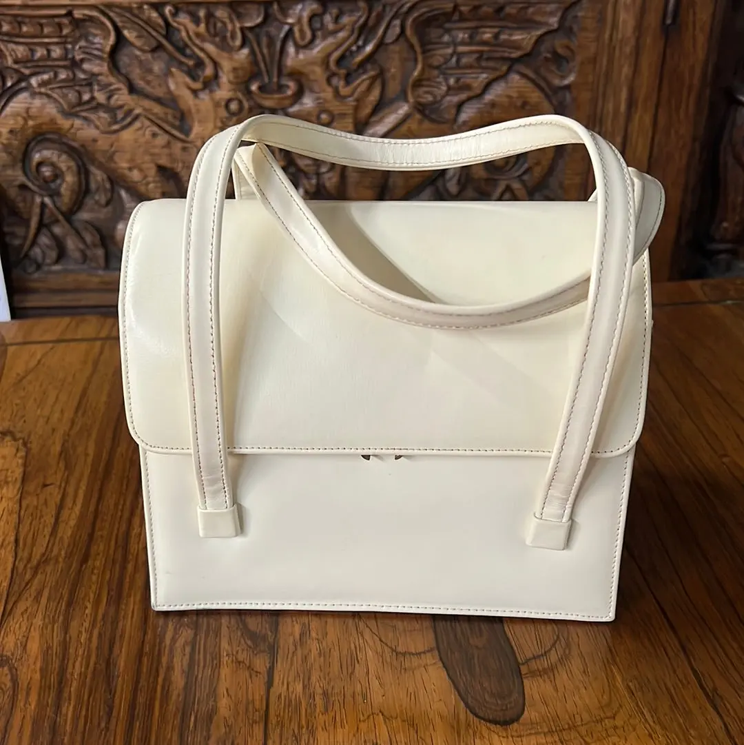 Cream Swan Girl Box Purse 1