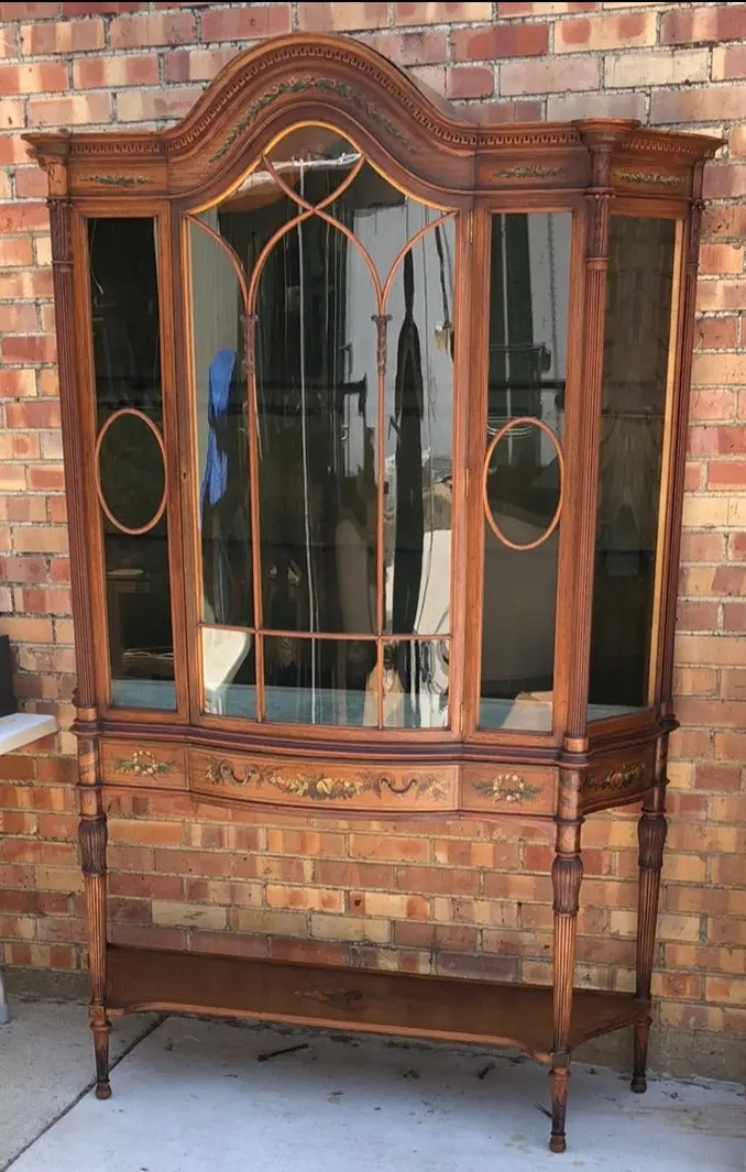 Edwardian Display Case With Painted Florals 1