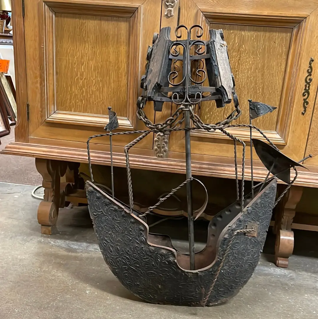 Steel Ship Hanging Fixture With Candle Trays 1