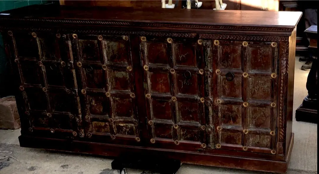 Dark Indian Sideboard With Rossettes 1