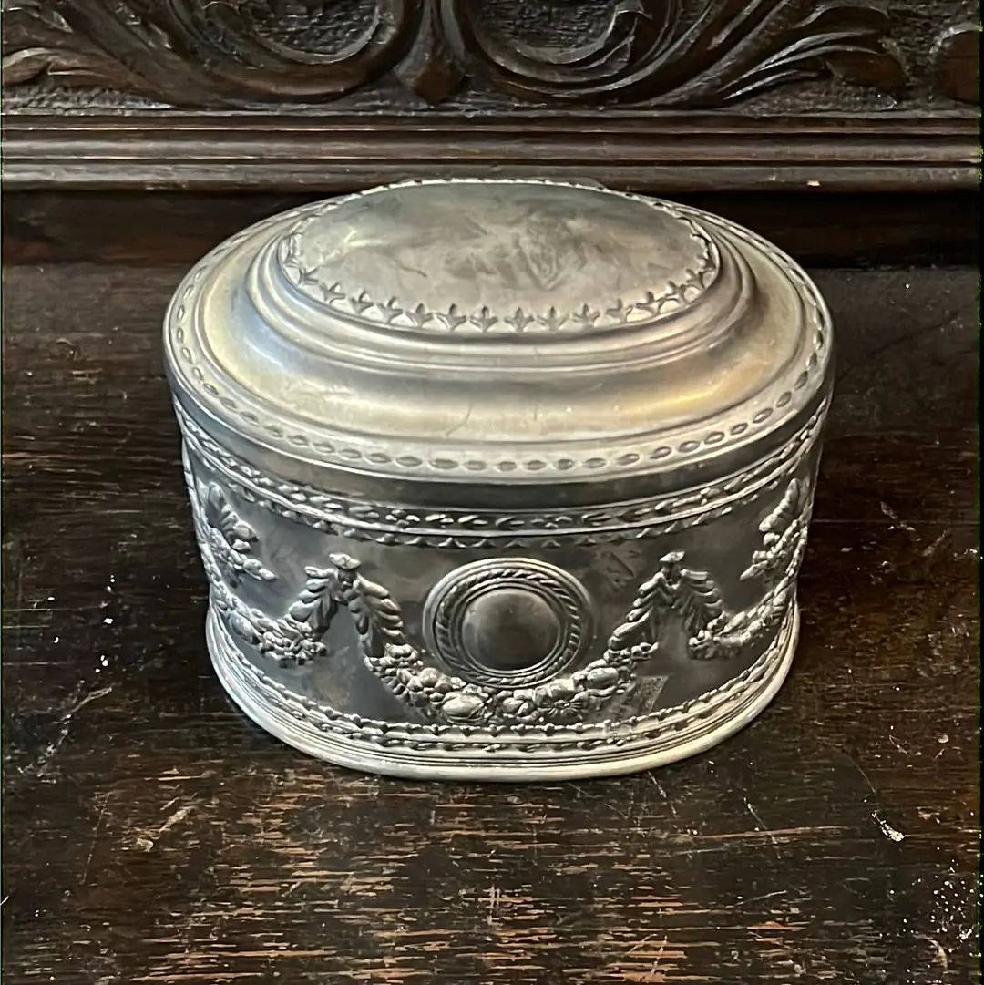 Louis Xvi Oval Metal Box 1