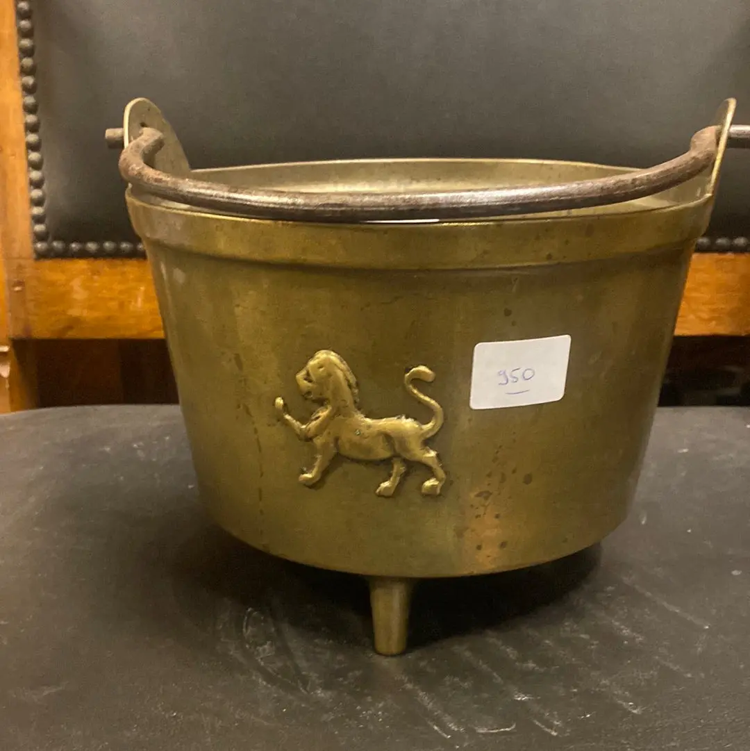 Small Lion Brass Cauldron 1