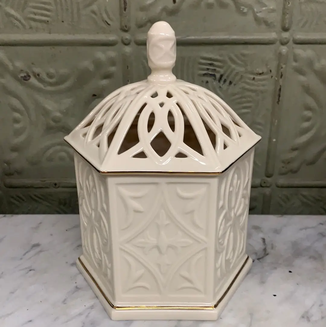 Large Hexagonal Lenox Candle With Lid 1