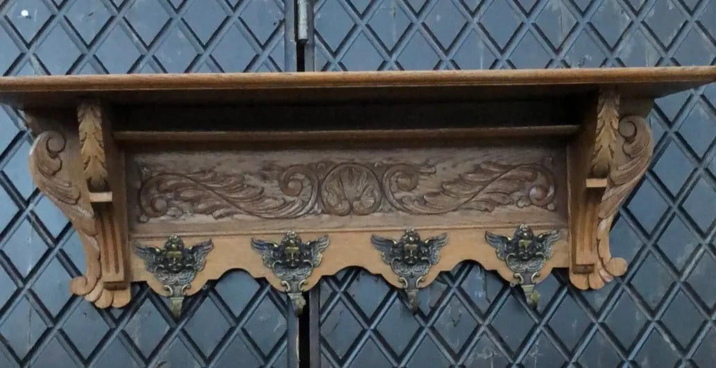 Small Shell Carving Oak Wall Shelf With Cherub Hooks 1