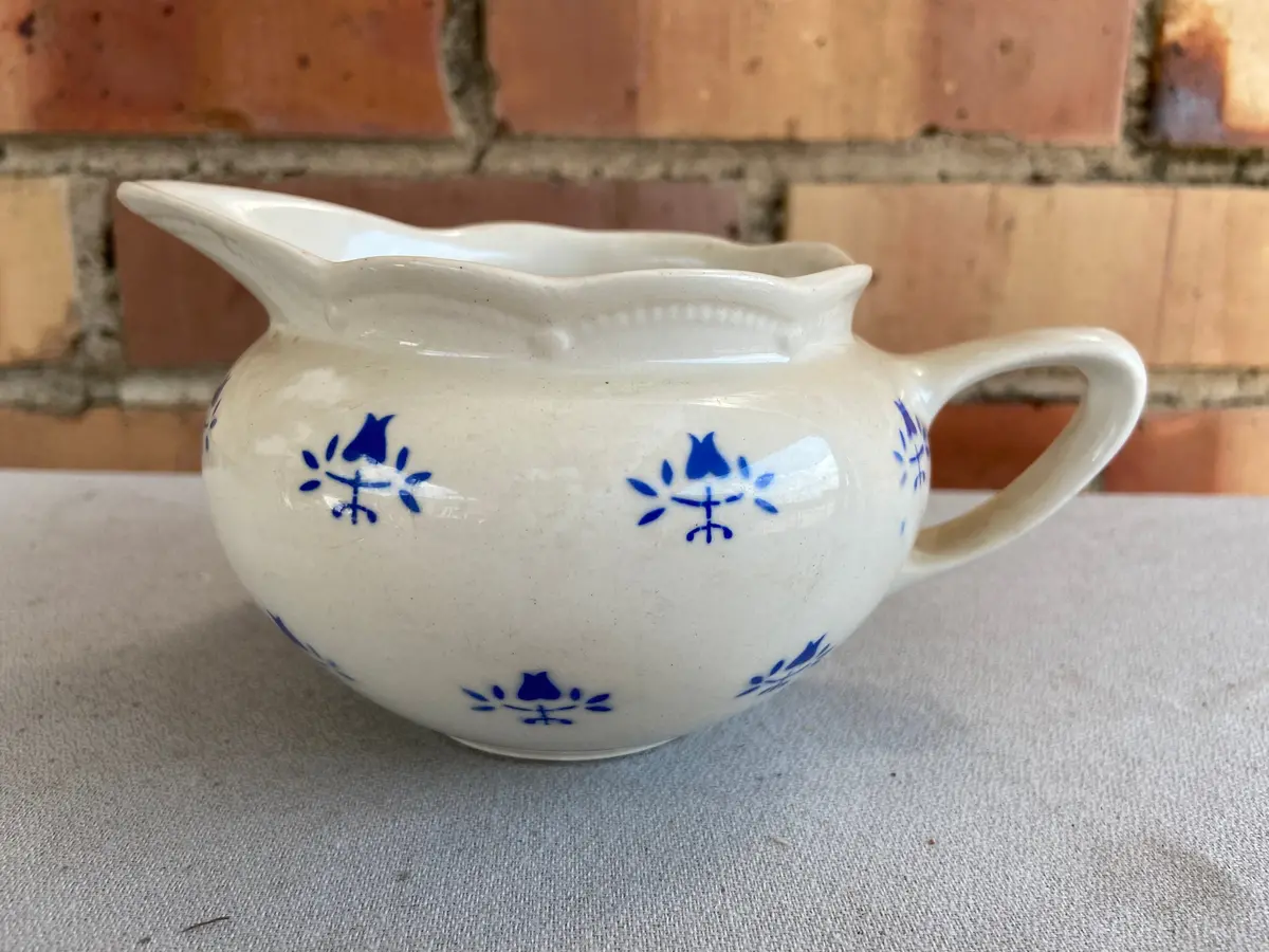 Blue And White Bach Creamer 1