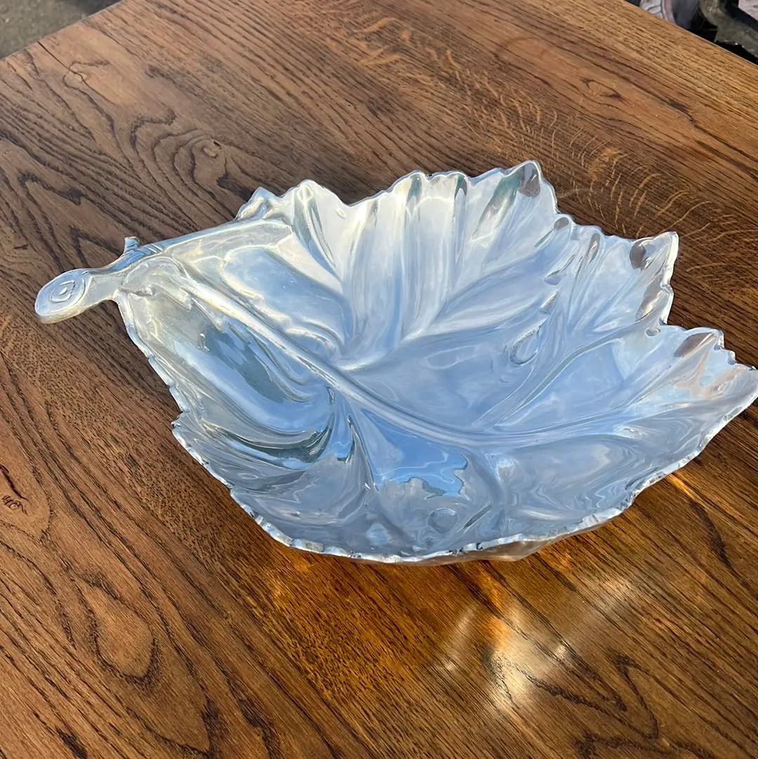 Large Leaf Shaped Aluminum Center Bowl 1
