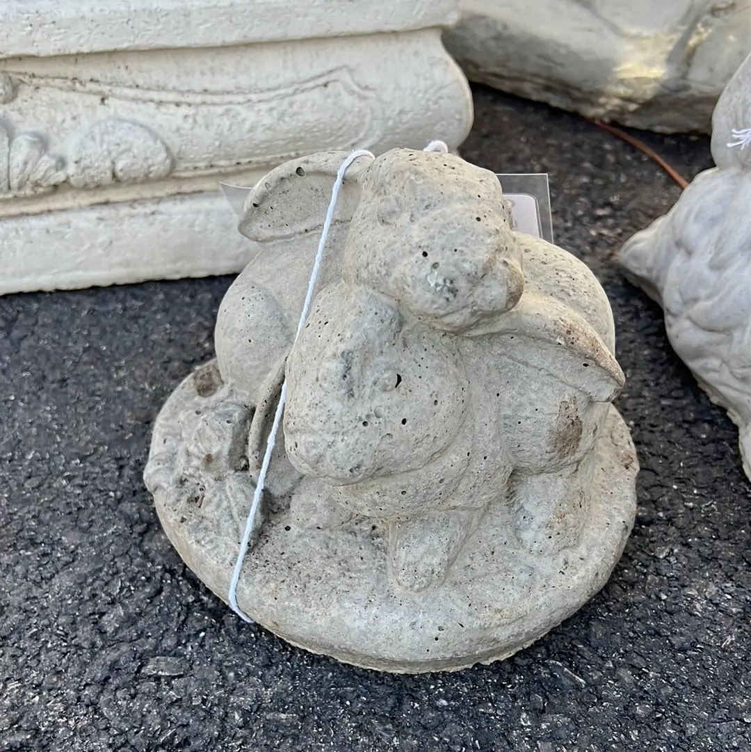 Small Concrete Statue Of 2 Bunnies Snuggling 1