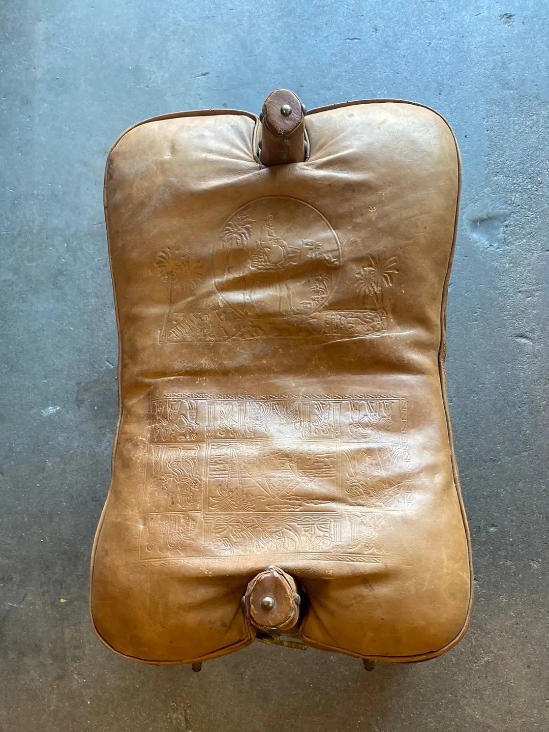 Leather Top Camel Seat 1
