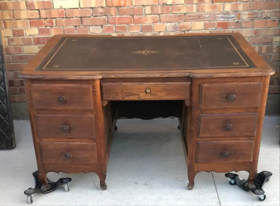 Louis Xv Oak 7 Drawer Leather Top Desk 1