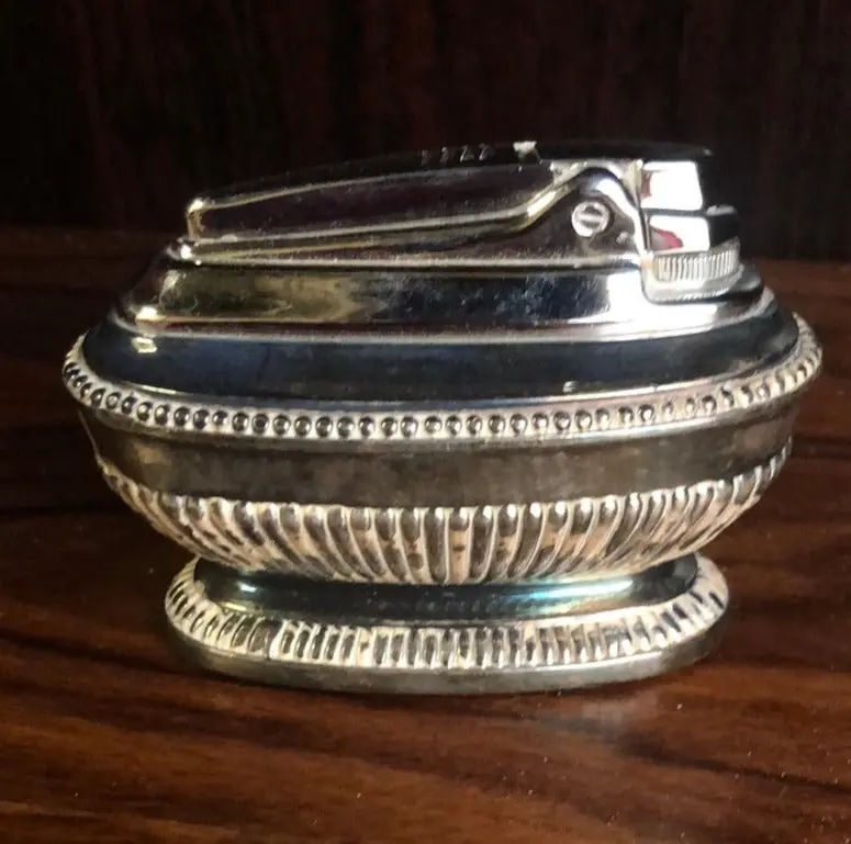Deco Silver Plate Lighter 1