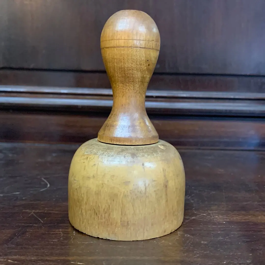 Wooden Kitchen Utensil-Round Cutter 1