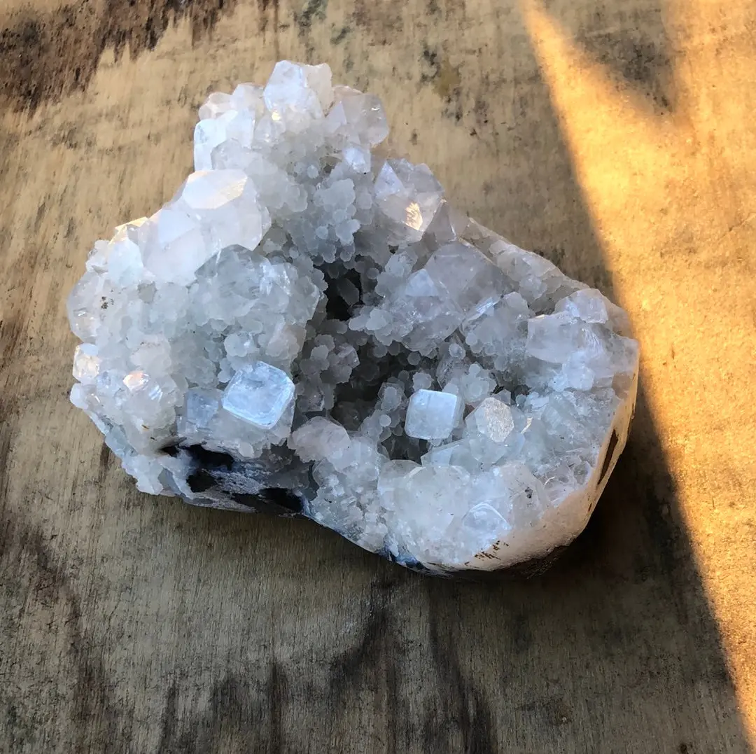 Medium Quartz Geode 1