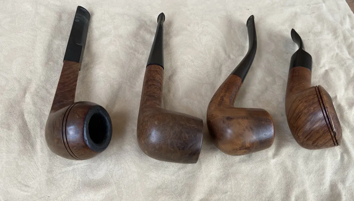 Set Of 4 Wooden Smoking Pipes 1