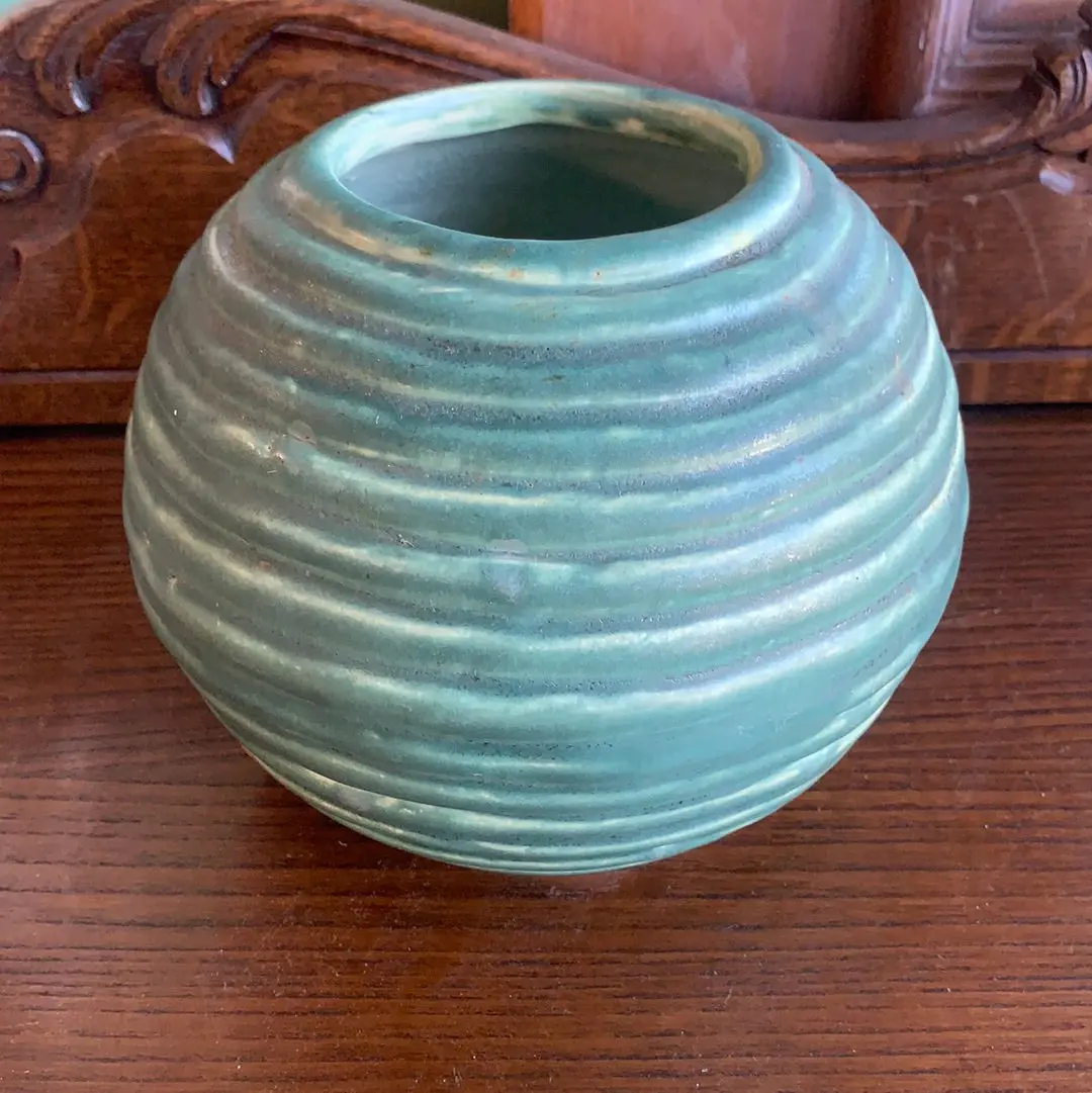 Green Ribbed Round Pottery Vase 1