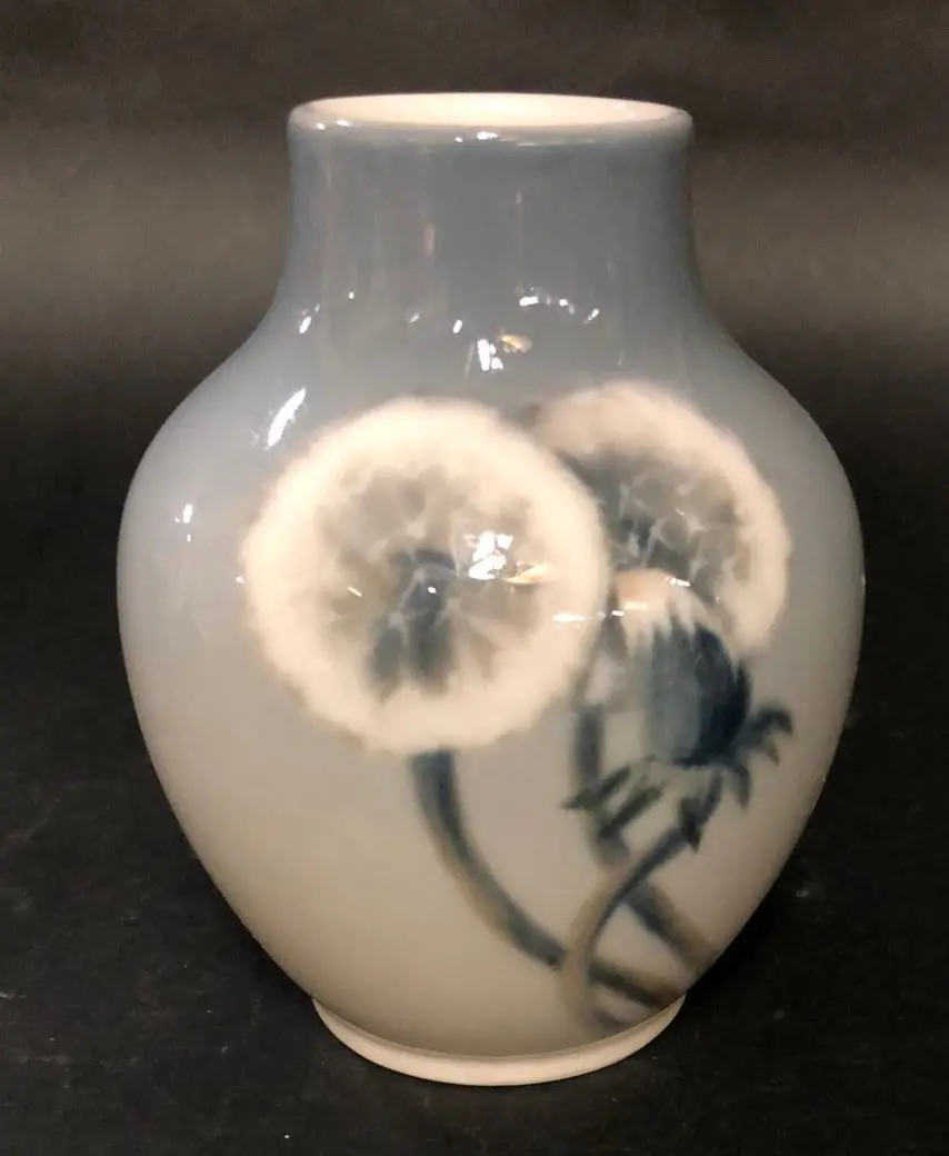 Royal Copenhagen Dandelions Vase 1