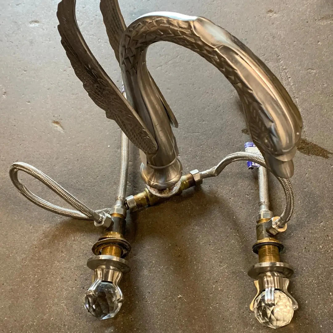 Swan Kitchen Faucet Large 1