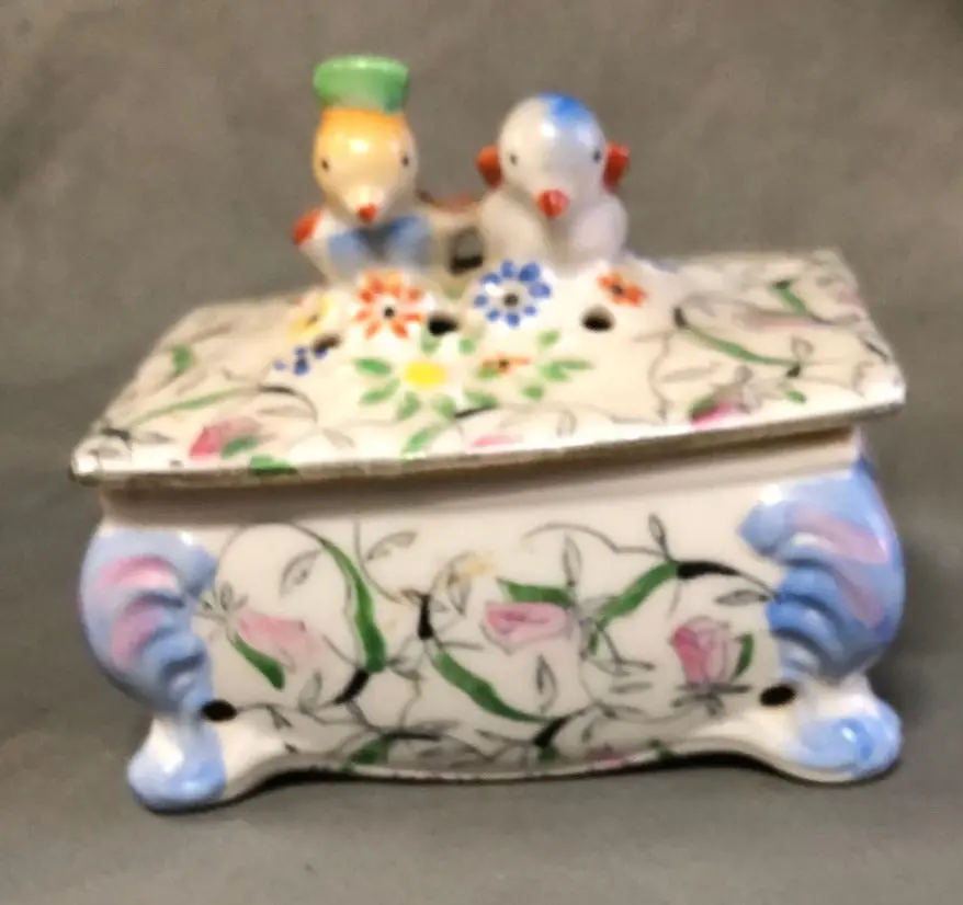 Small Porcelain Box With Birds Lid-Gold Castle Japan 1