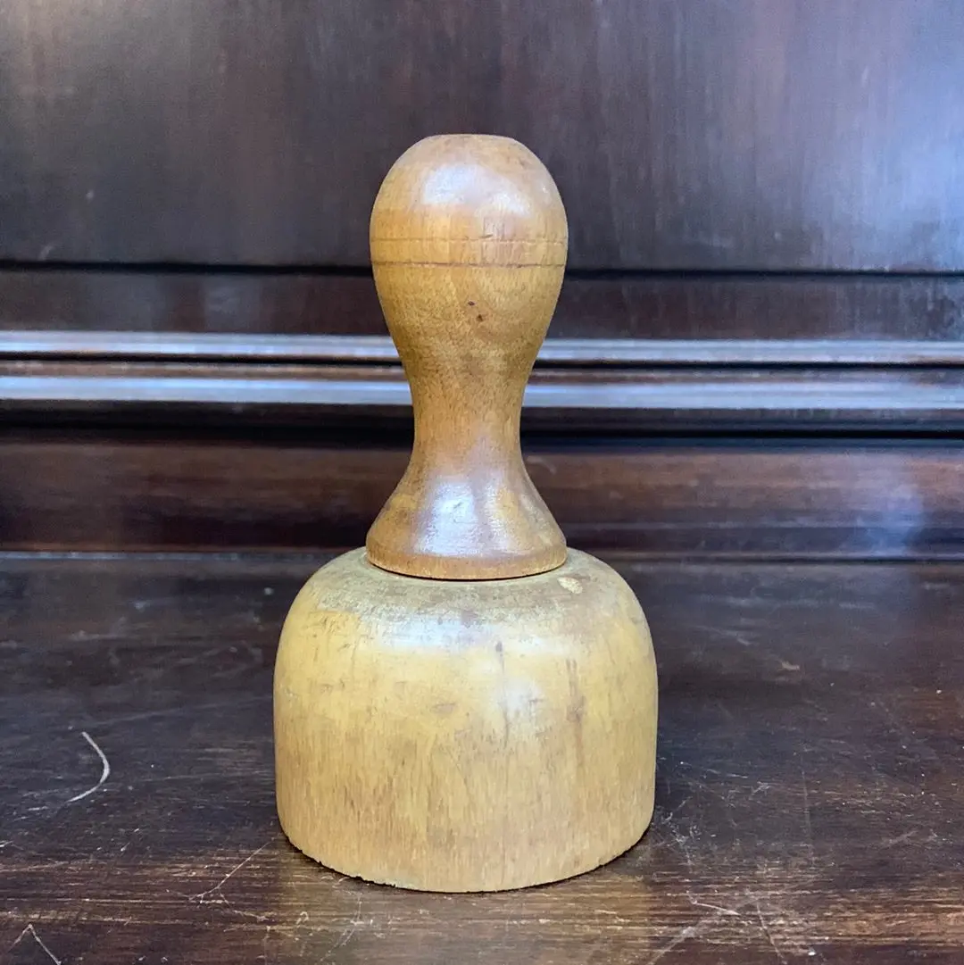 Wooden Kitchen Utensil-Round Cutter 1