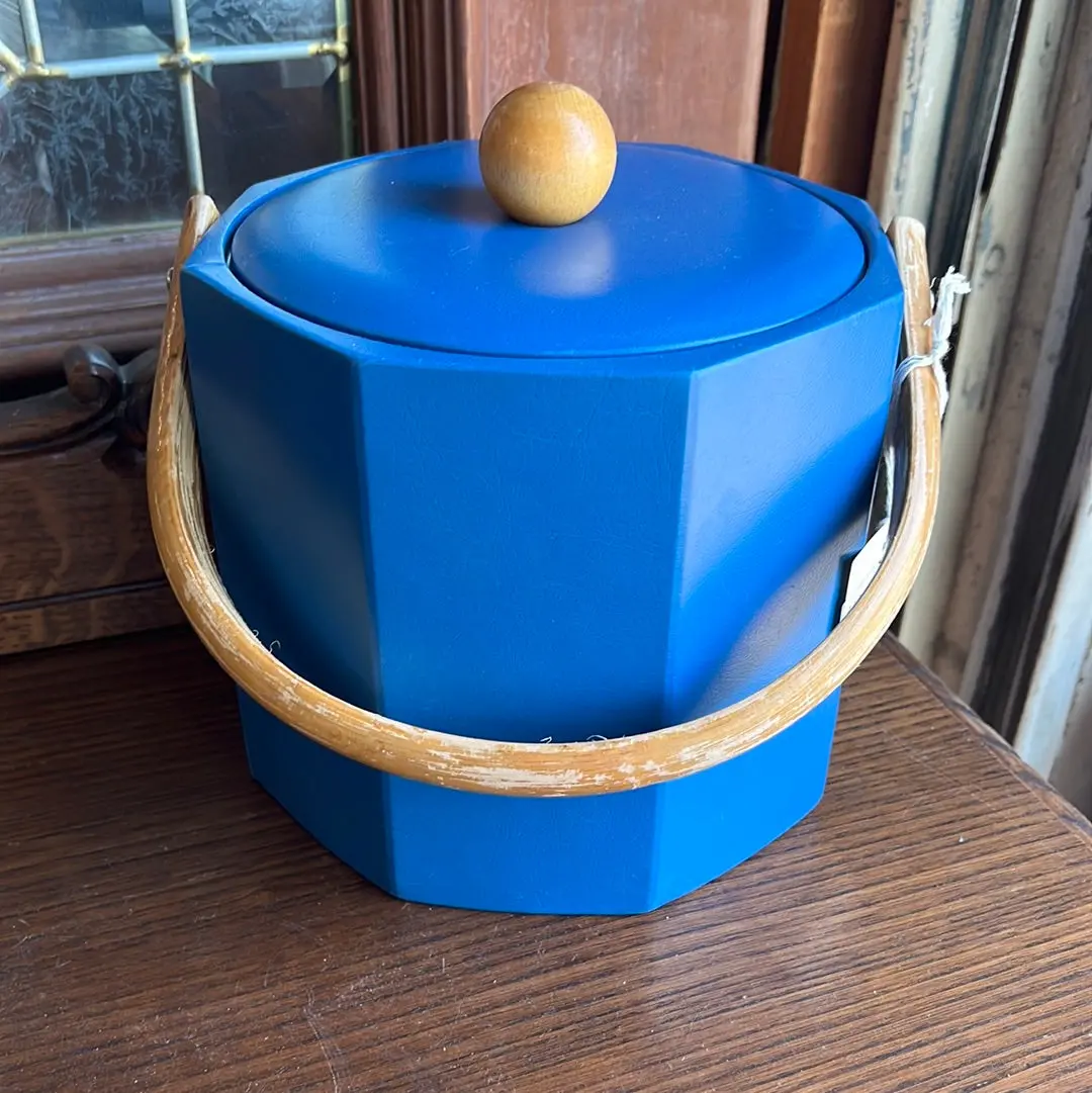 Blue Vinyl Ice Bucket With Wooden Handle 1