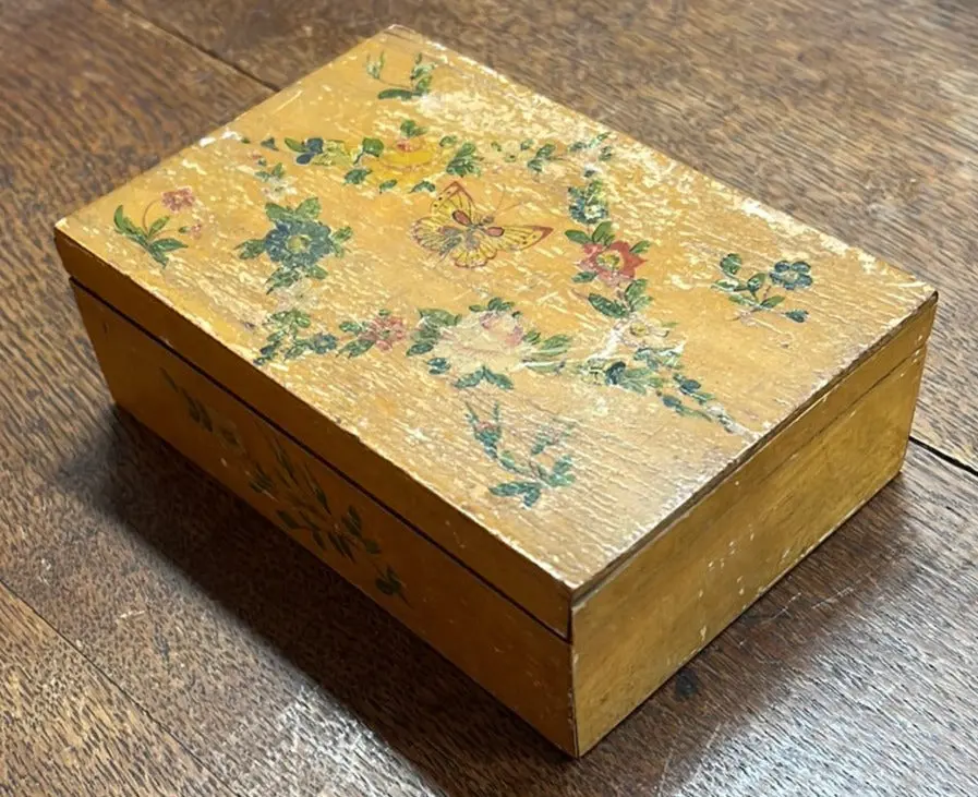 Floral Decopage Maple Box Circa 1824 1