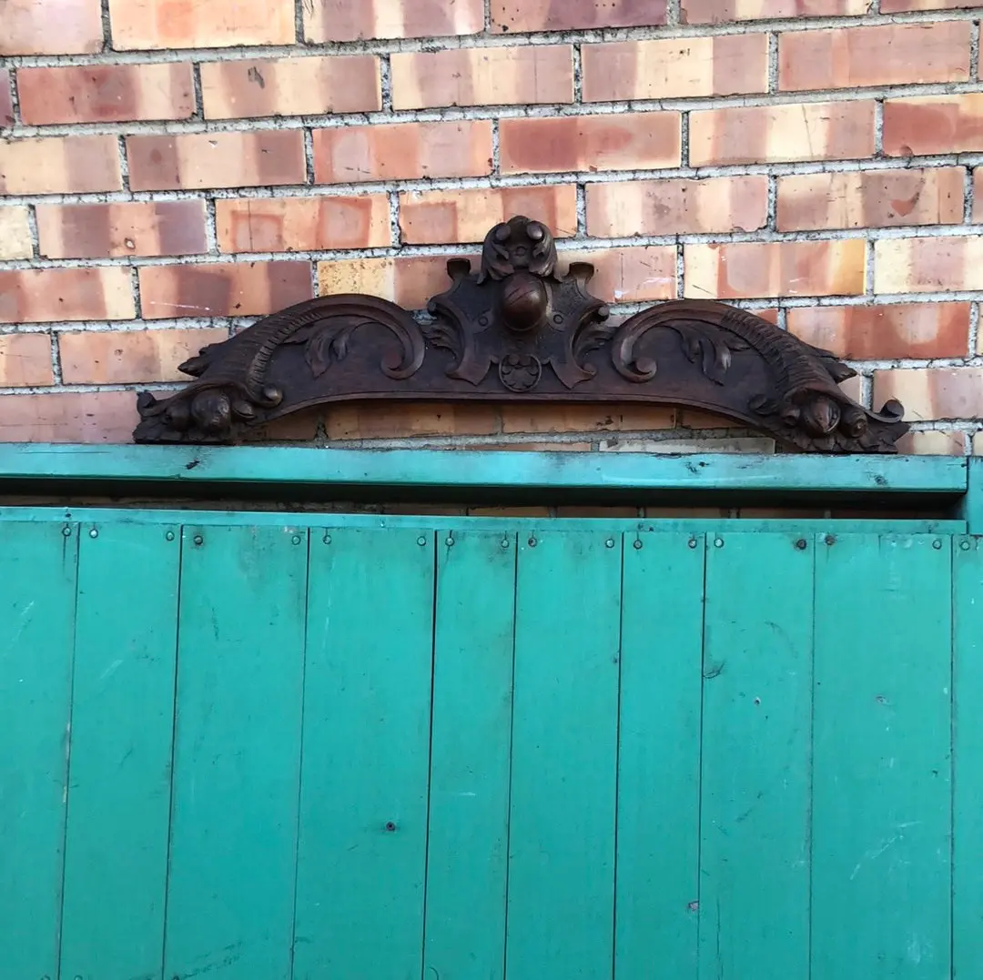 Walnut Carved Crown 1