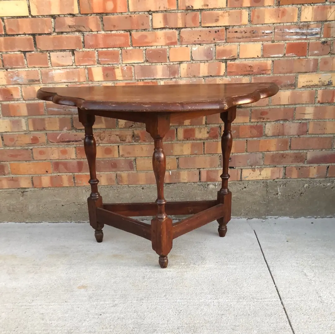 Very Early Pegged Top William And Mary Pine Wall Console Table With Turned Legs 1