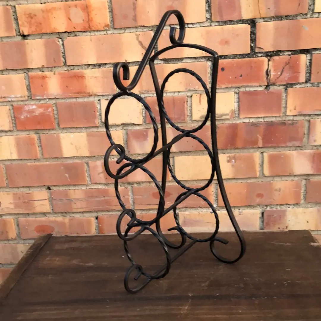Small 3 Bottle Iron Wine Rack 1