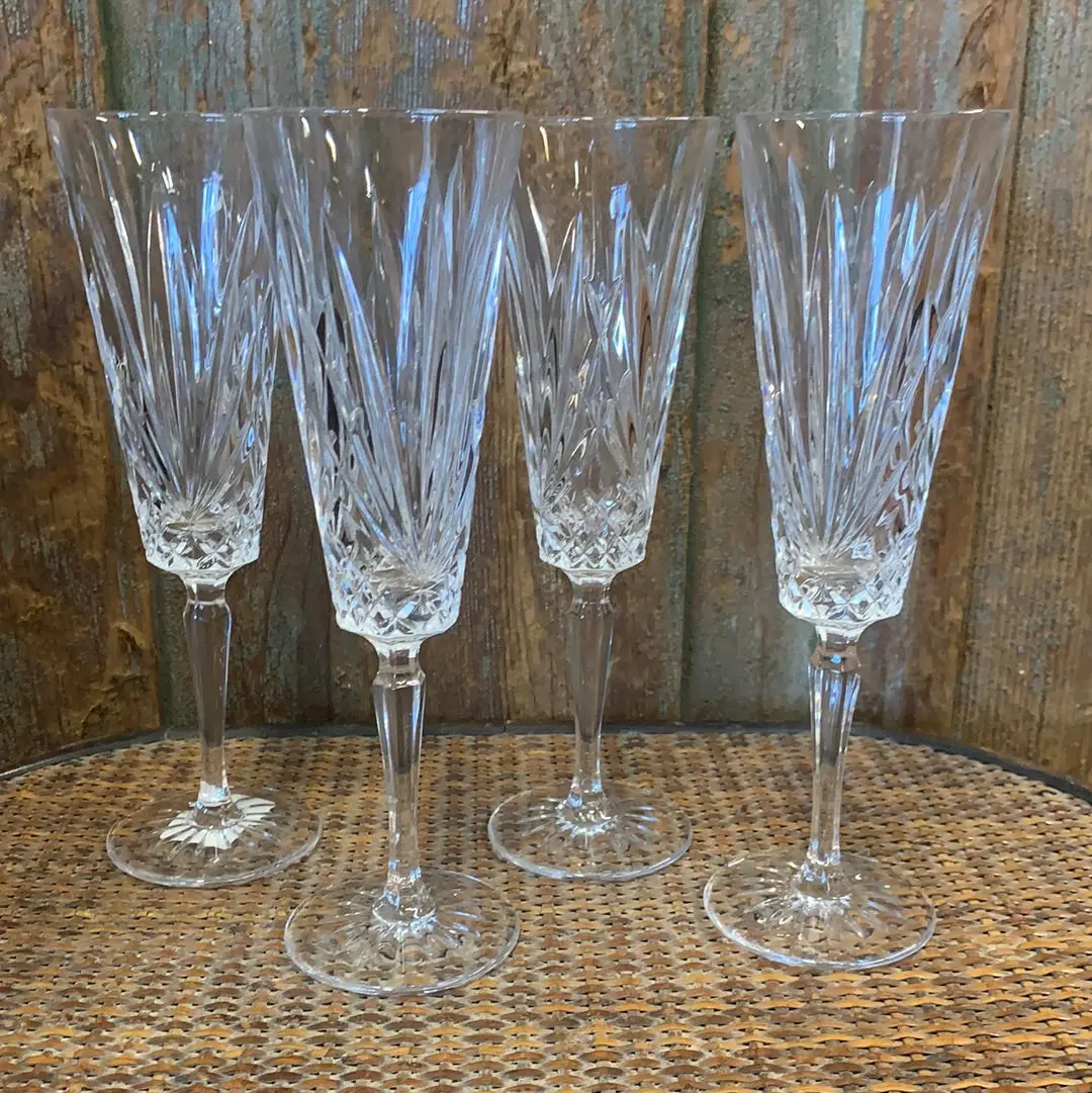 Set Of 4 Cristal D'arques Champagne Flutes 1