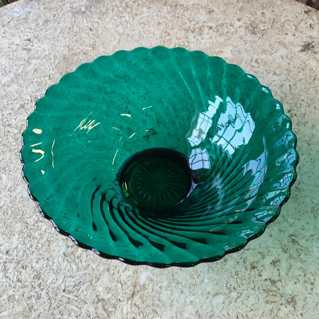 Emerald Green Glass Spiral Ribbed Serving Bowl 1