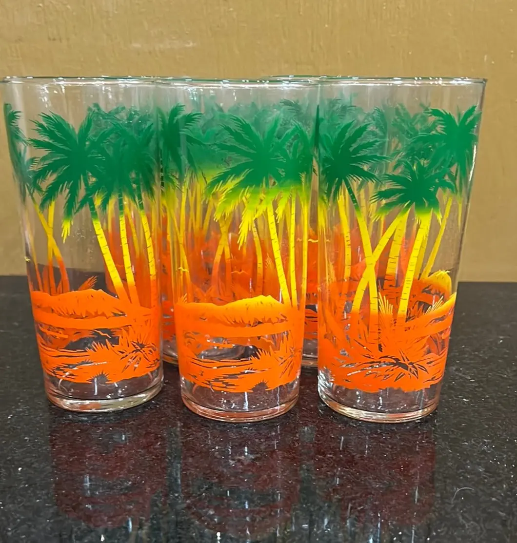 Set Of 8 Vintage Palm Glasses 1