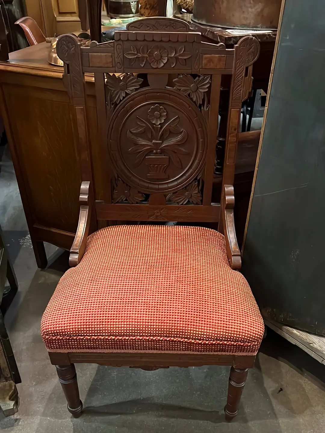 East Lake Side Chair With Carved Leaf 1