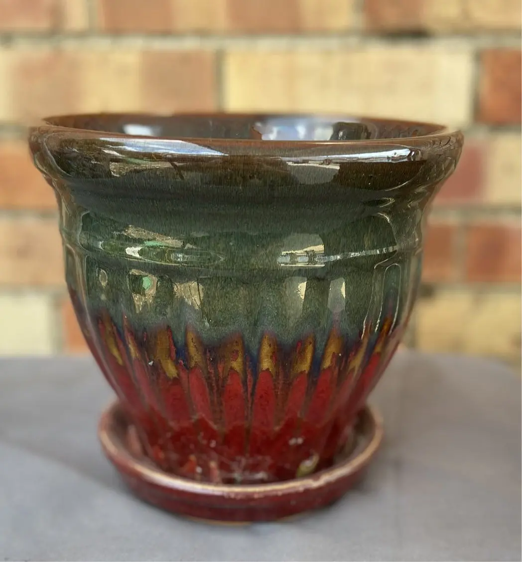 Glazed Stoneware Planter With Attached Saucer 1