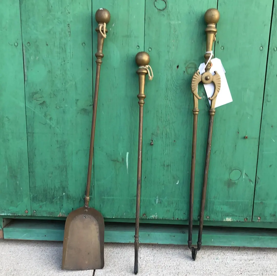 Fire Tool Set With Poker, Tongs, And Shovel 1