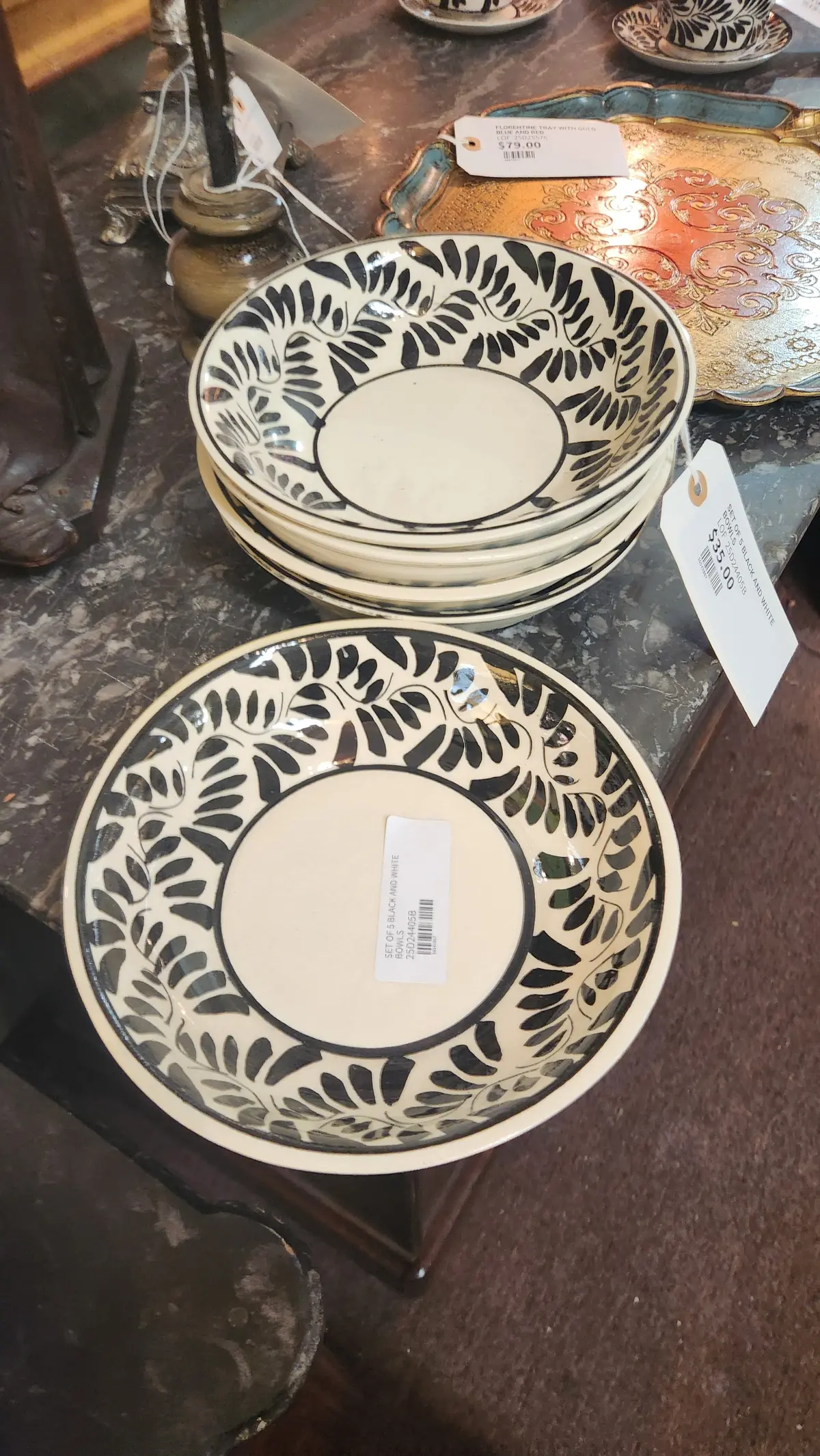 Set Of 5 Black And White Bowls 1