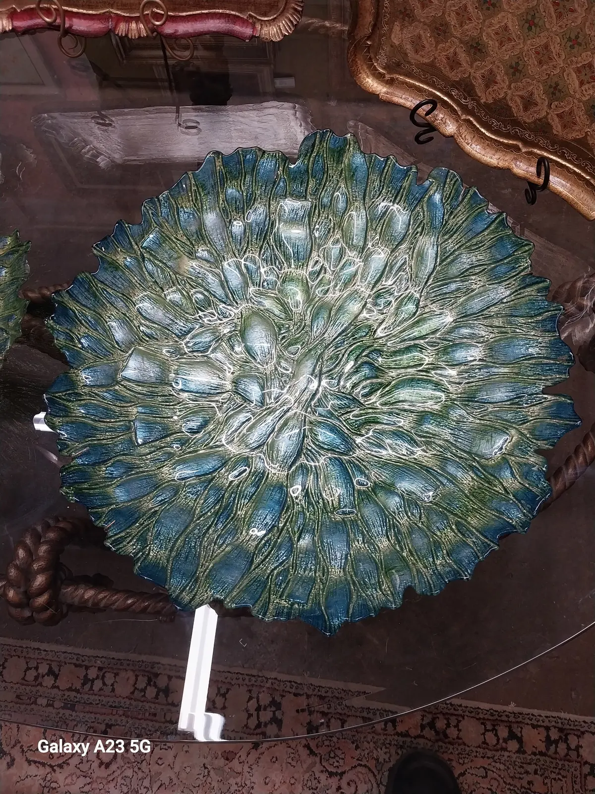 Embosed Flower Shaped Glass Bowl 1