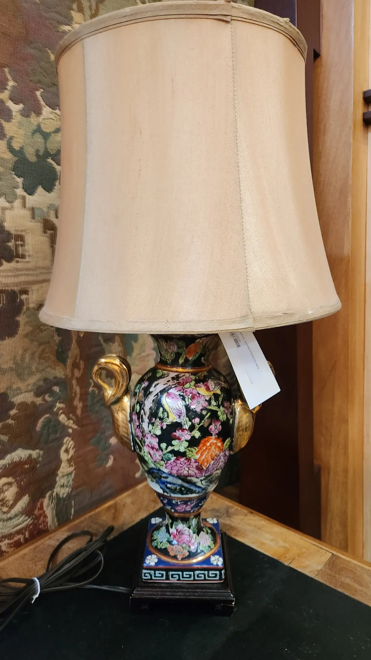Colorful Asian Porcelain Lamp 1