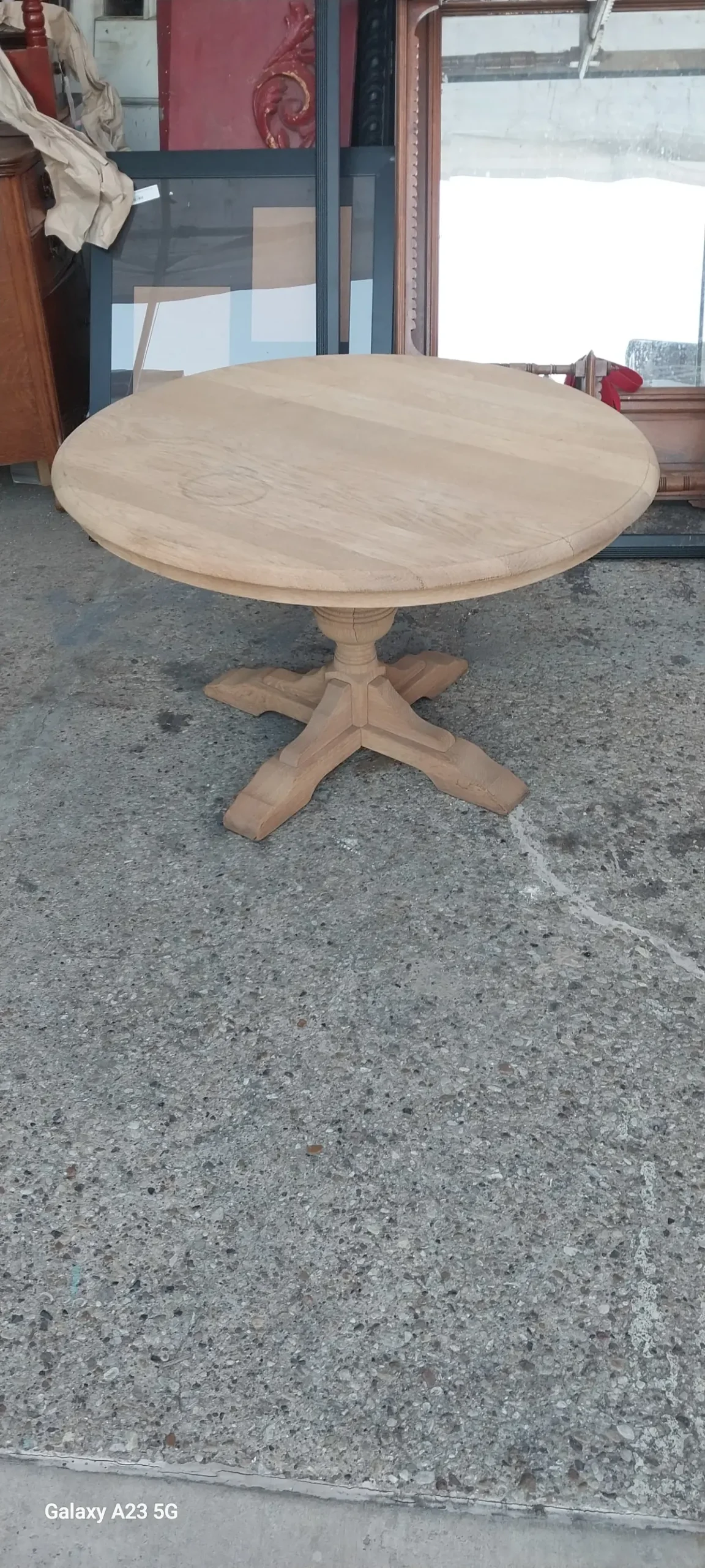 Round Oak Low Table 1