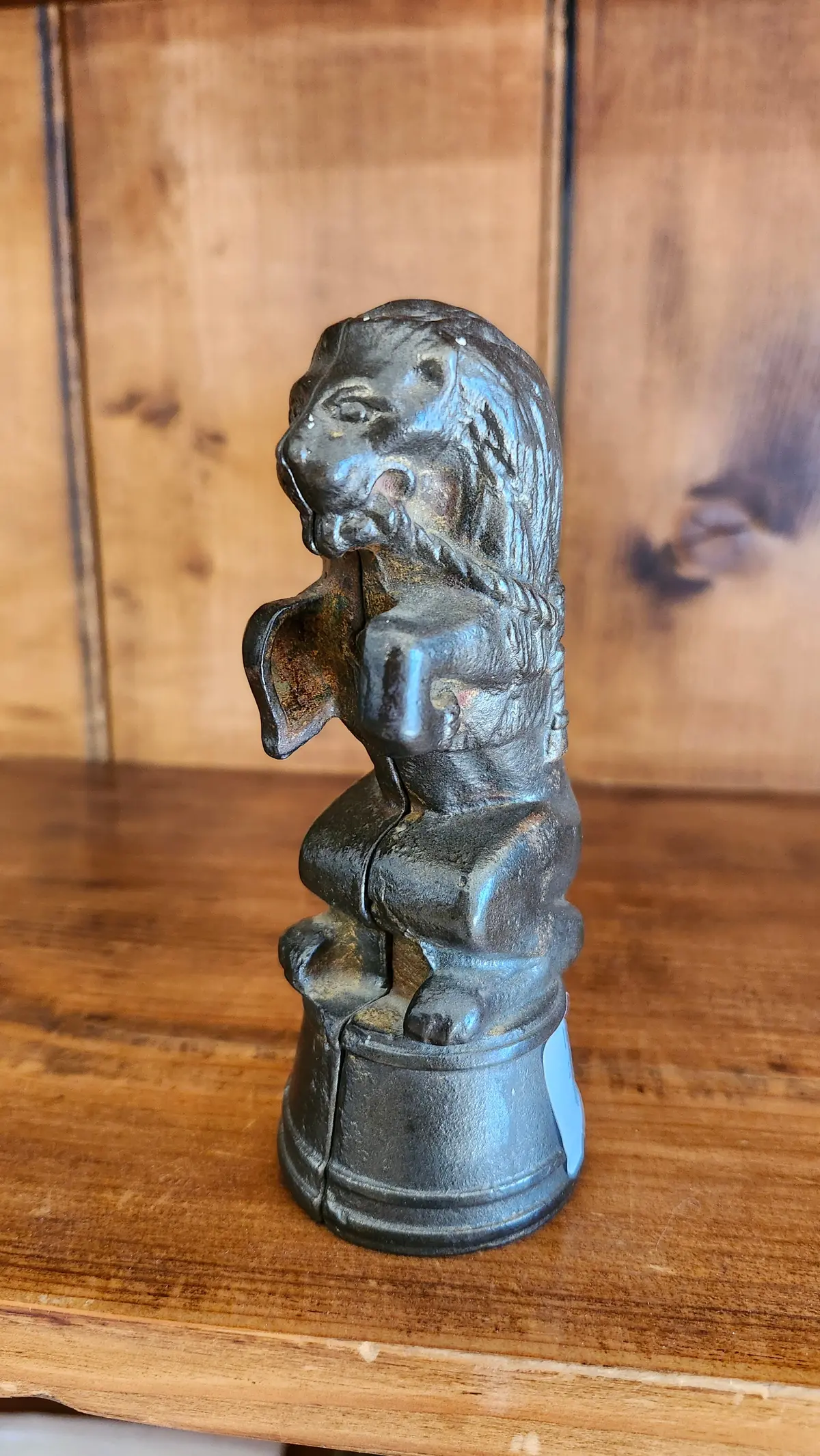 Iron Small Lion 1