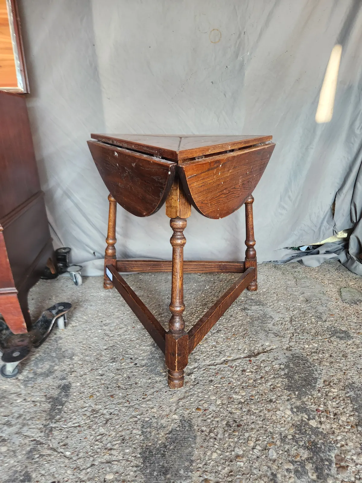 Triangle Drop Leaf Table 1