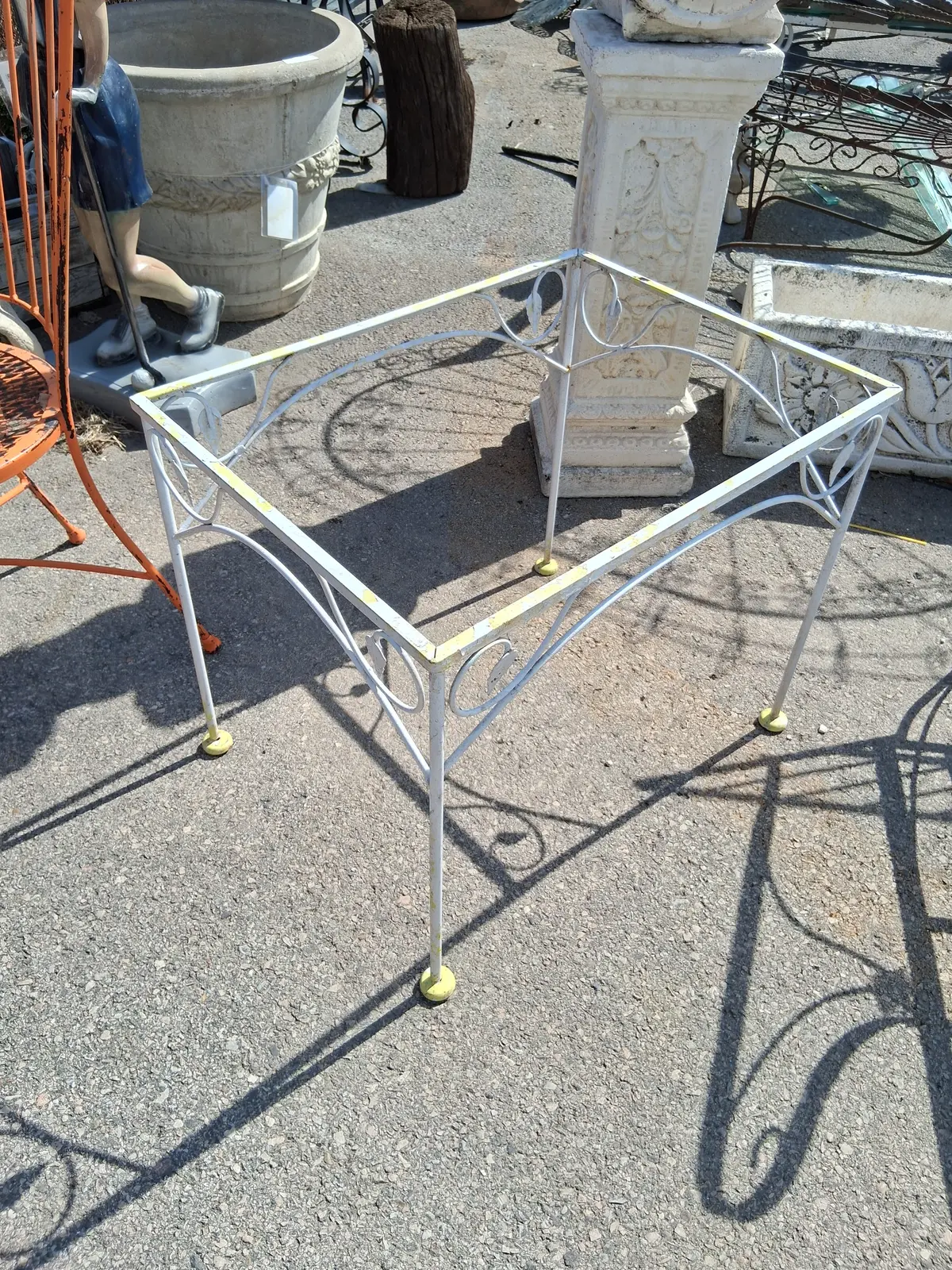 1960'S Iron Side Table Base 1